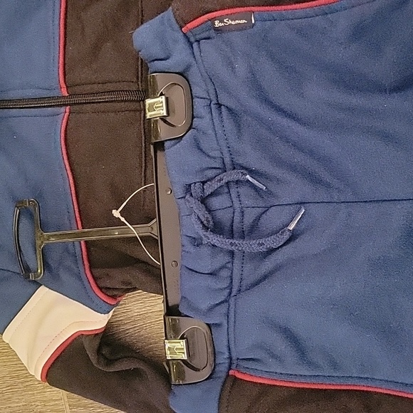 Ben Sherman 2 piece jog set 3T - Picture 4 of 4